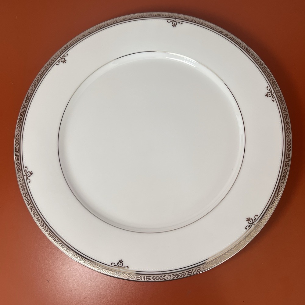 Noritake Buckingham Platinum Dinner Plate 6959761 10.5"